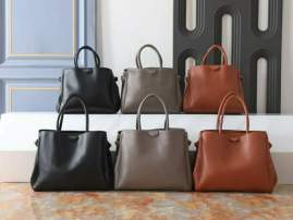 Picture of Louis Vuitton Handbags _SKUfw222663544fw